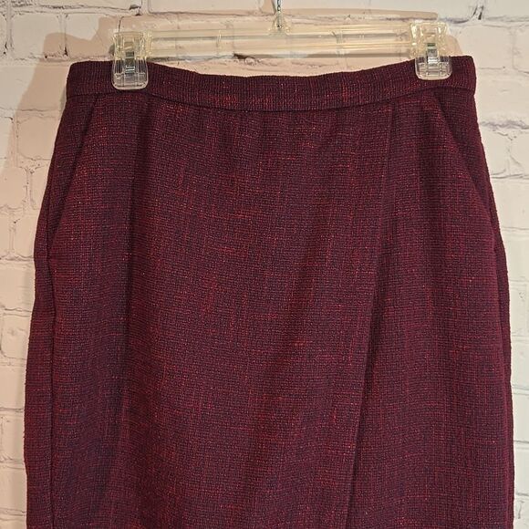 Banana Republic Factory burgundy skirt size 4 - Picture 2 of 8
